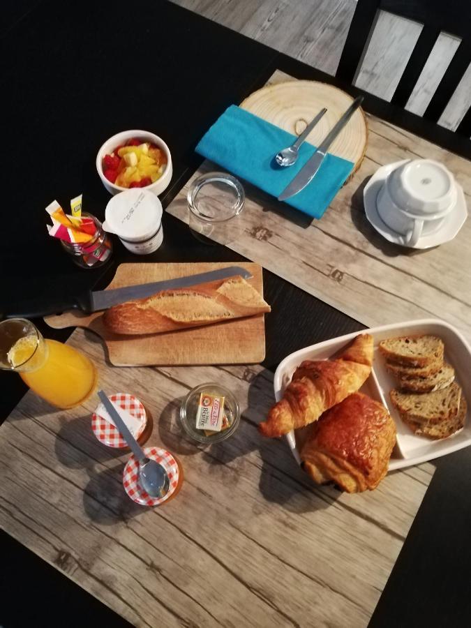 La Ferme De Pham Bed and Breakfast Belberaud Εξωτερικό φωτογραφία